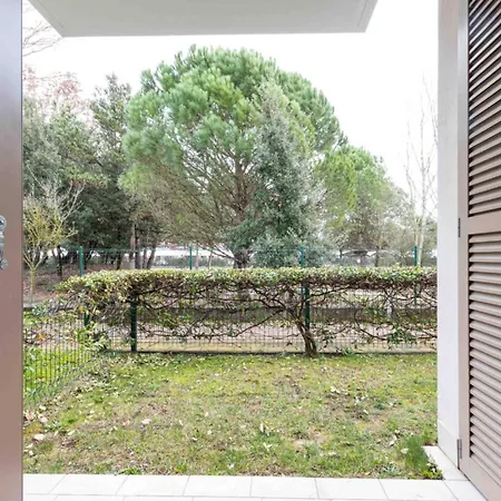 Apartmán With Swimming Pool And Solarium Bibione