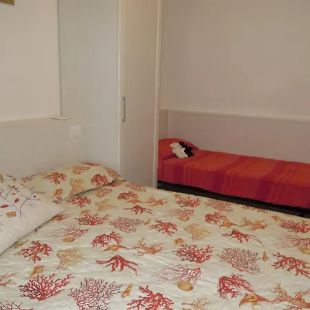 With Swimming Pool And Solarium Apartmán *