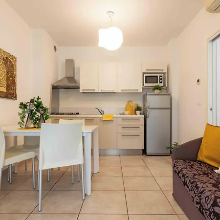 With Swimming Pool And Solarium Apartmán Bibione